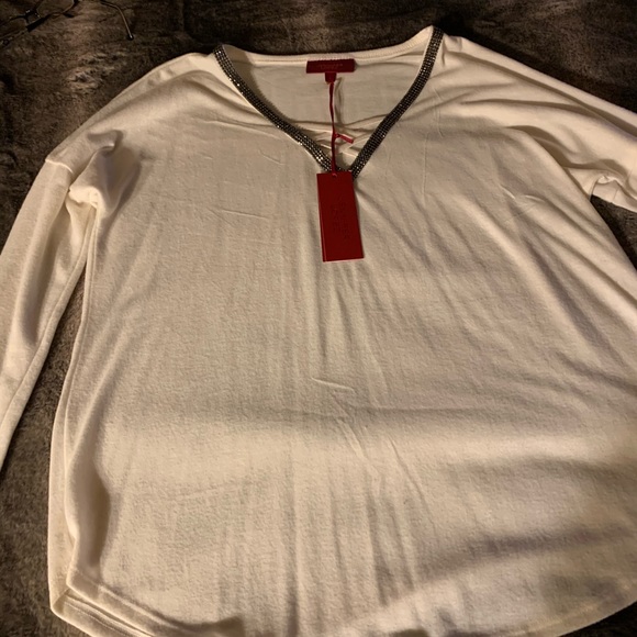 Shirt - Picture 2 of 4